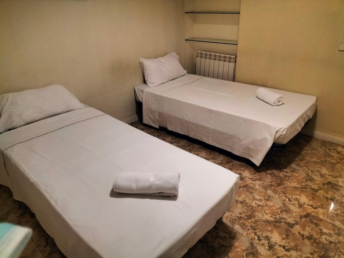 Santo Domingo Rooms Madrid Exterior foto